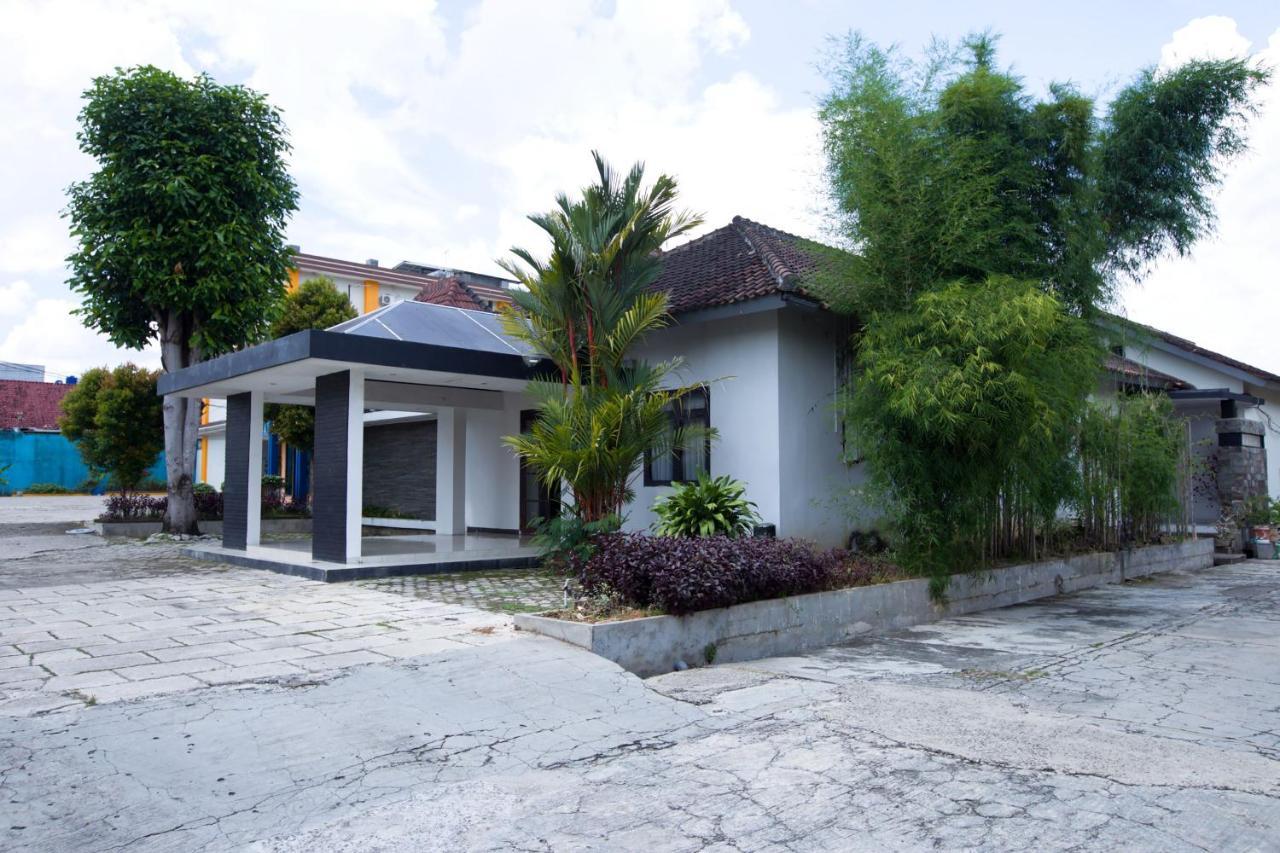 Oyo 3207 Hotel Gracia Bandar Lampung Exteriér fotografie